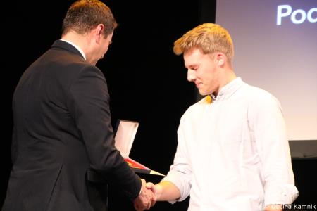  Župan je podelil priznanja najboljšim učenkam, učencem, dijakinjam in dijakom (70)